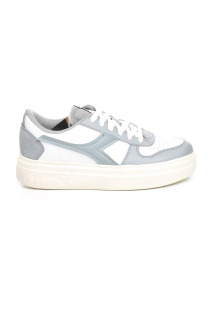 Diadora Кецове в Бяло