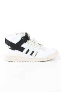Adidas Originals Кецове в Бяло
